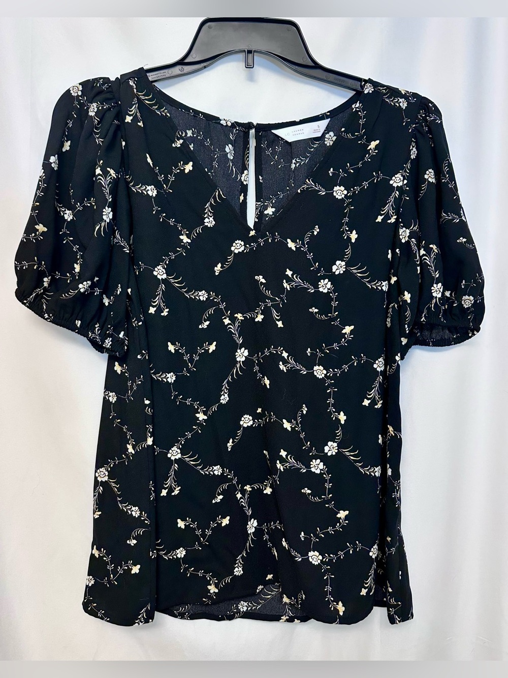 Lauren Conrad LC Black Floral Puff Sleeve Blouse Top - Small - Black and Ivory